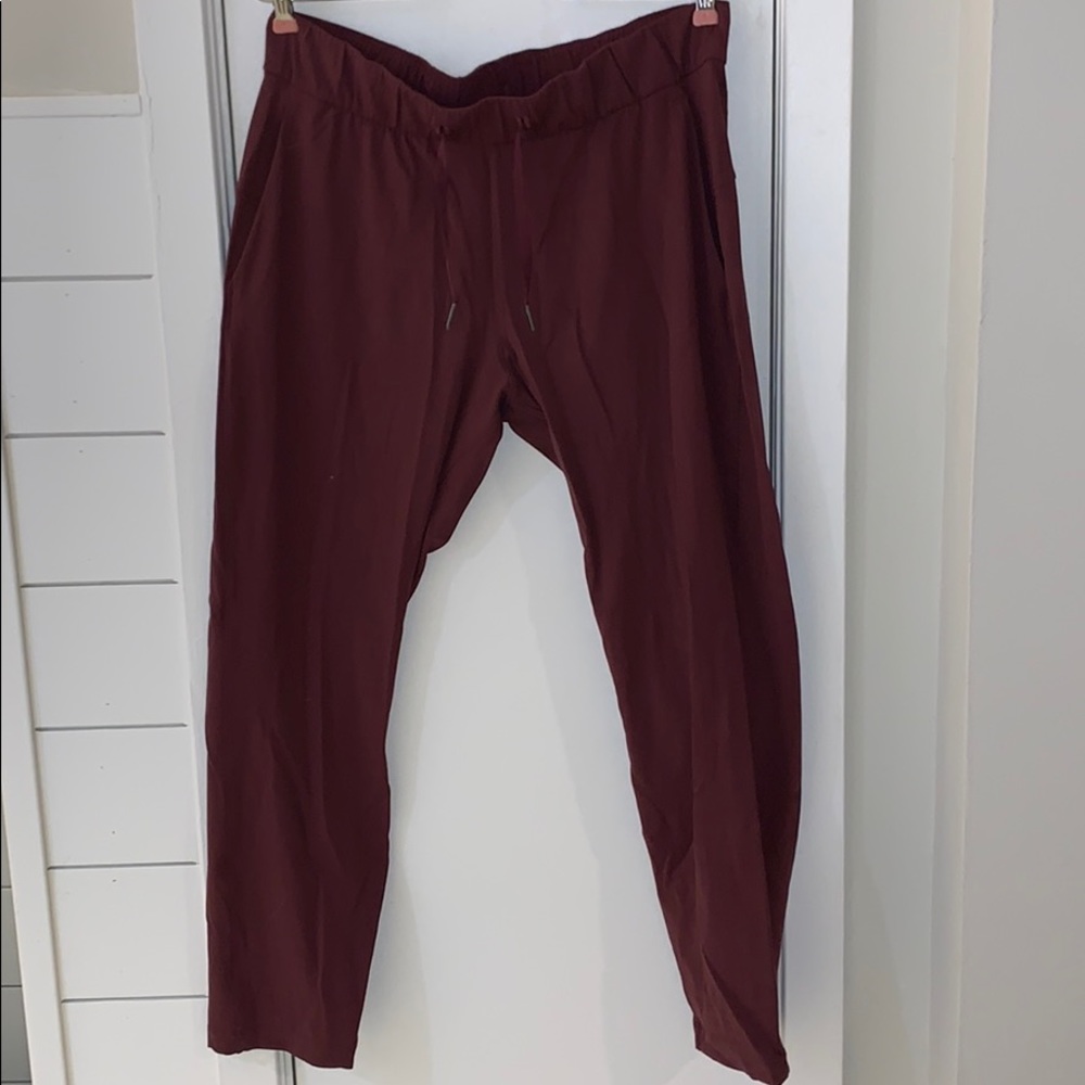 lululemon On the Fly Crop Size 8